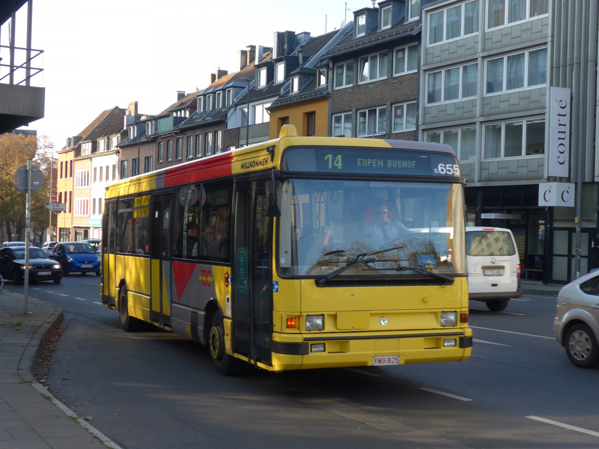 (157'177) - Aus Belgien: TEC Lige - Nr. 5.655/YXG-825 - Renault am 21. November 2014 beim Hauptbahnhof Aachen