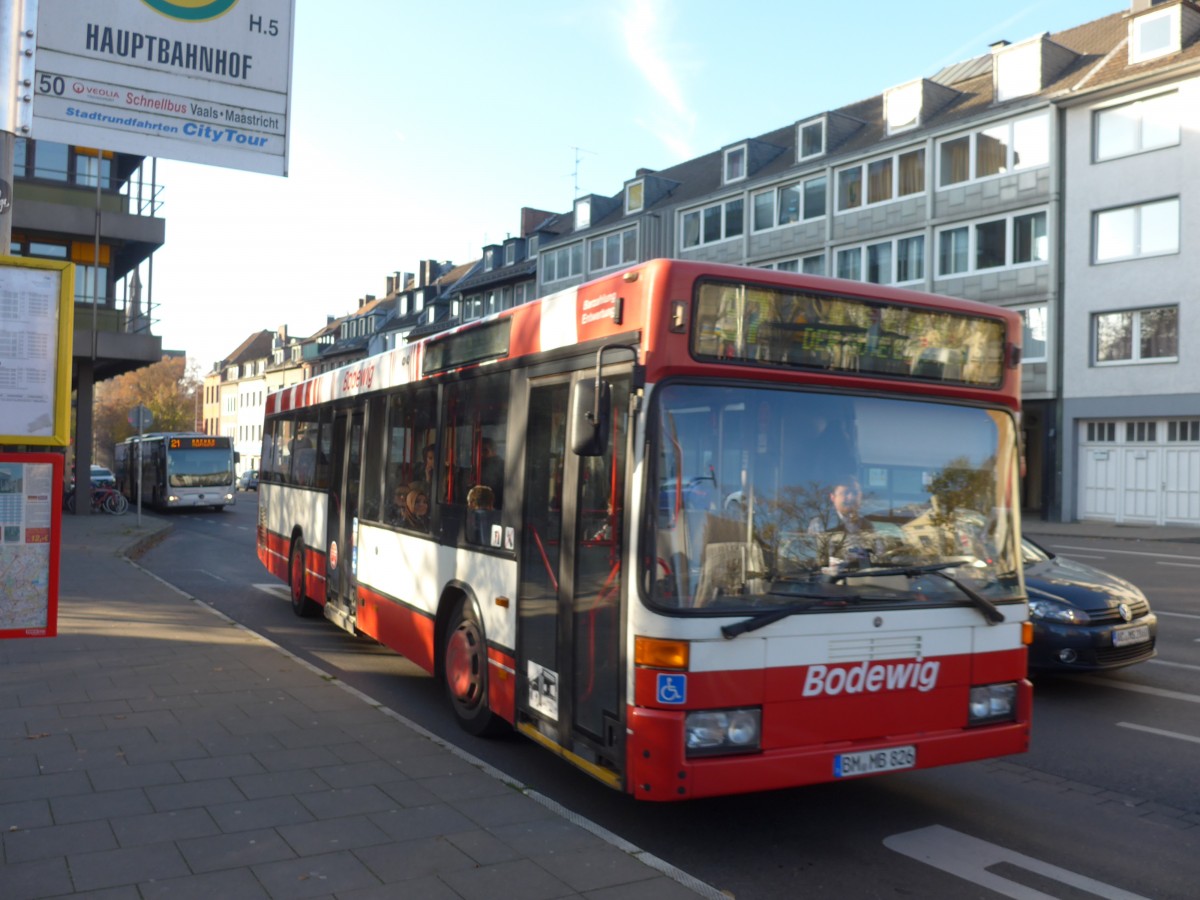 (157'214) - Bodewig, Elsdorf - BM-MB 826 - Mercedes am 21. November 2014 beim Hauptbahnhof Aachen