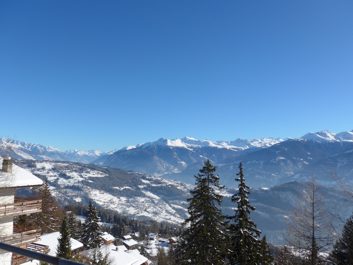 (158'069) - Aussicht von Anzre aus am 1. Januar 2015