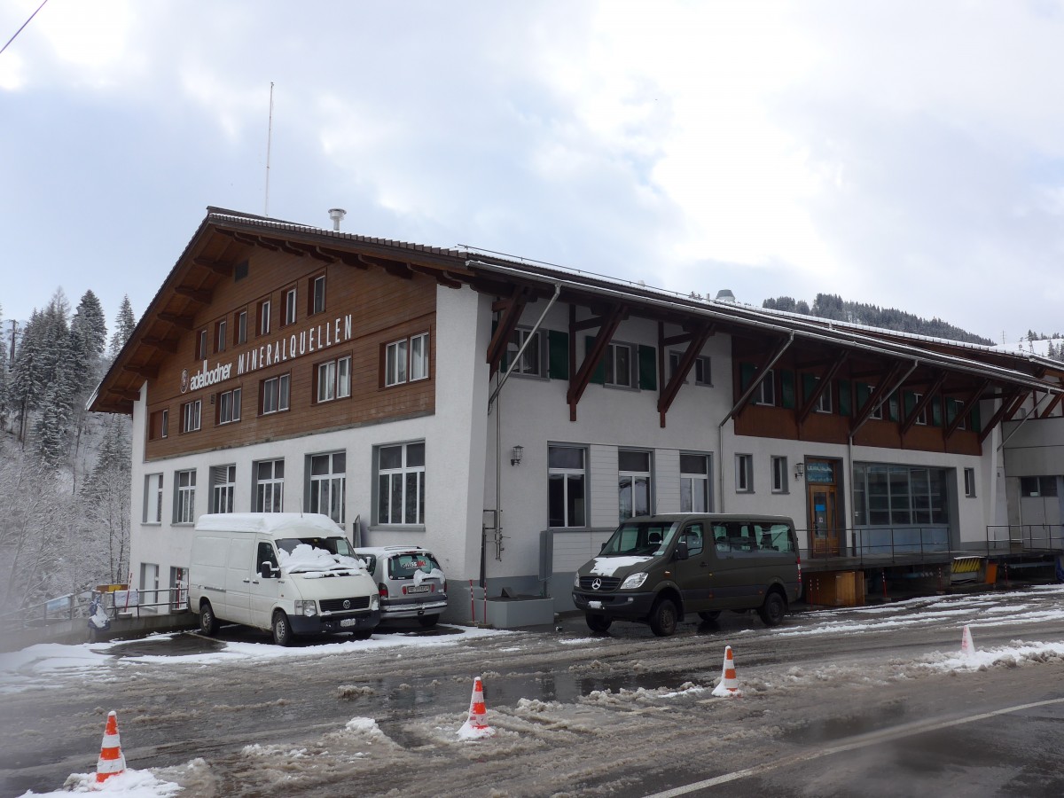 (158'314) - Die Adelbodner-Mineralquelle-Fabrik am 11. Januar 2015 in Adelboden