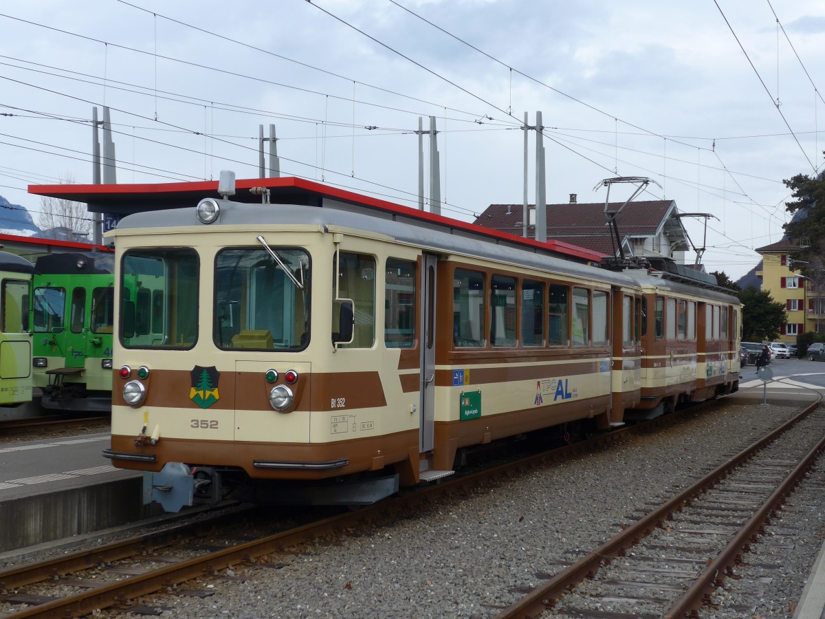 (158'770) - TPC-AL Triebwagen - Nr. 352 - am 15. Februar 2015 im Bahnhof Aigle