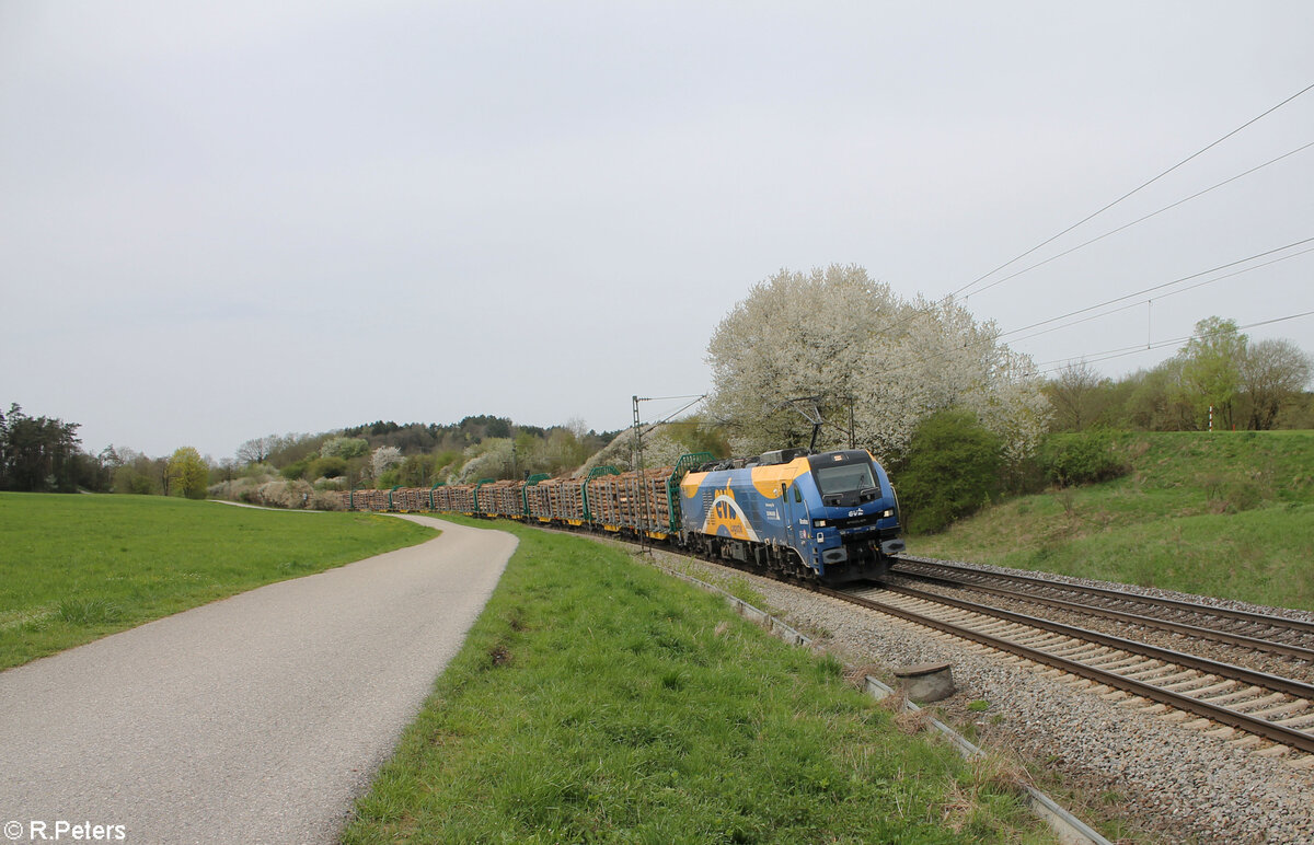 159 229-4 mit ein Holztransportzug nach Hengersberg bei Pölling. 07.04.24