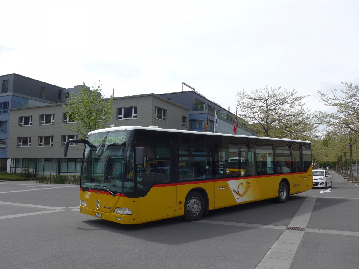 (160'085) - PostAuto Bern - BE 700'282 - Mercedes (ex Schmocker, Stechelberg Nr. 3) am 26. April 2015 beim Bahnhof Interlaken Ost