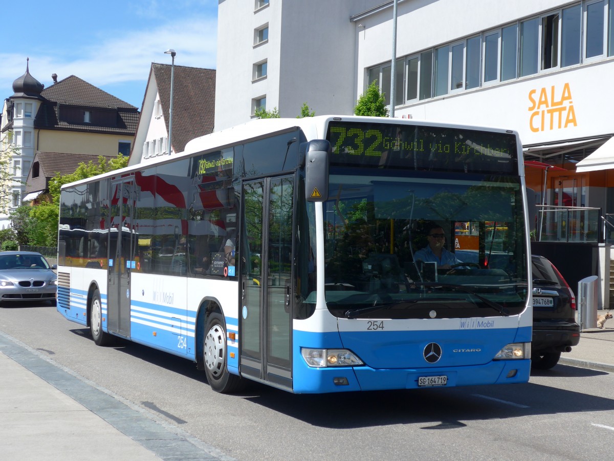 (160'208) - WilMobil, Wil - Nr. 254/SG 164'719 - Mercedes am 8. Mai 2015 beim Bahnhof Wil