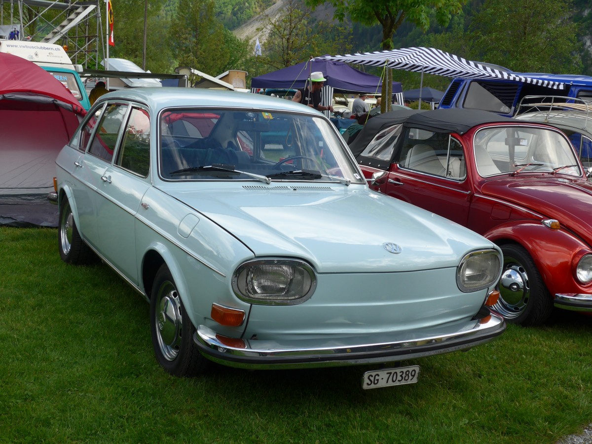 (160'295) - Volkswagen - SG 70'389 - am 9. Mai 2015 in Brienz, Camping Aaregg