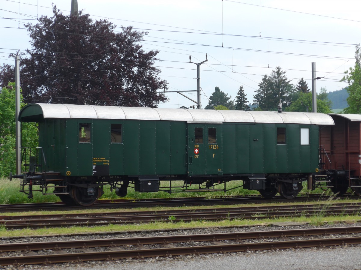 (160'722) - SBB-Gterwagen - Nr. 17'124 - am 22. Mai 2015 im Bahnhof Konolfingen