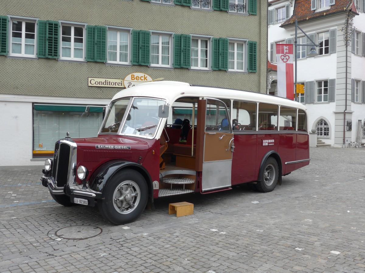 (160'844) - Bechter, Kriens - LU 82'380 - Saurer/Krapf (ex Mnch, D-Marienberg; ex Spirig, Widnau; ex RhV Altsttten Nr. 33; ex Thr, Eichberg) am 24. Mai 2015 in Sarnen, OiO