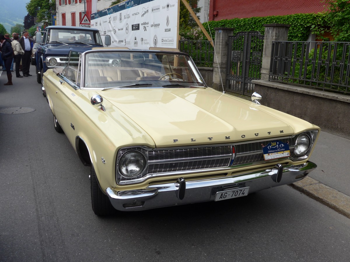 (160'864) - Plymouth - AG 7074 - am 24. Mai 2015 in Sarnen, OiO