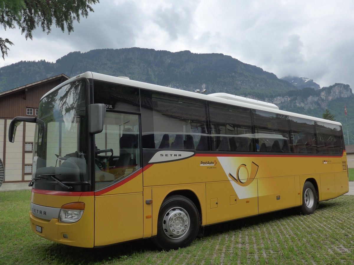 (160'984) - AVG Meiringen - Nr. 64/BE 401'364 - Setra am 25. Mai 2015 in Meiringen, Garage