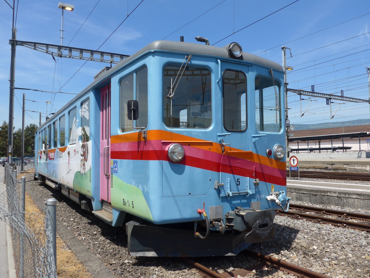 (161'305) - TRAVYS-Triebwagen - Nr. 5 - am 28. Mai 2015 im Bahnhof Yverdon