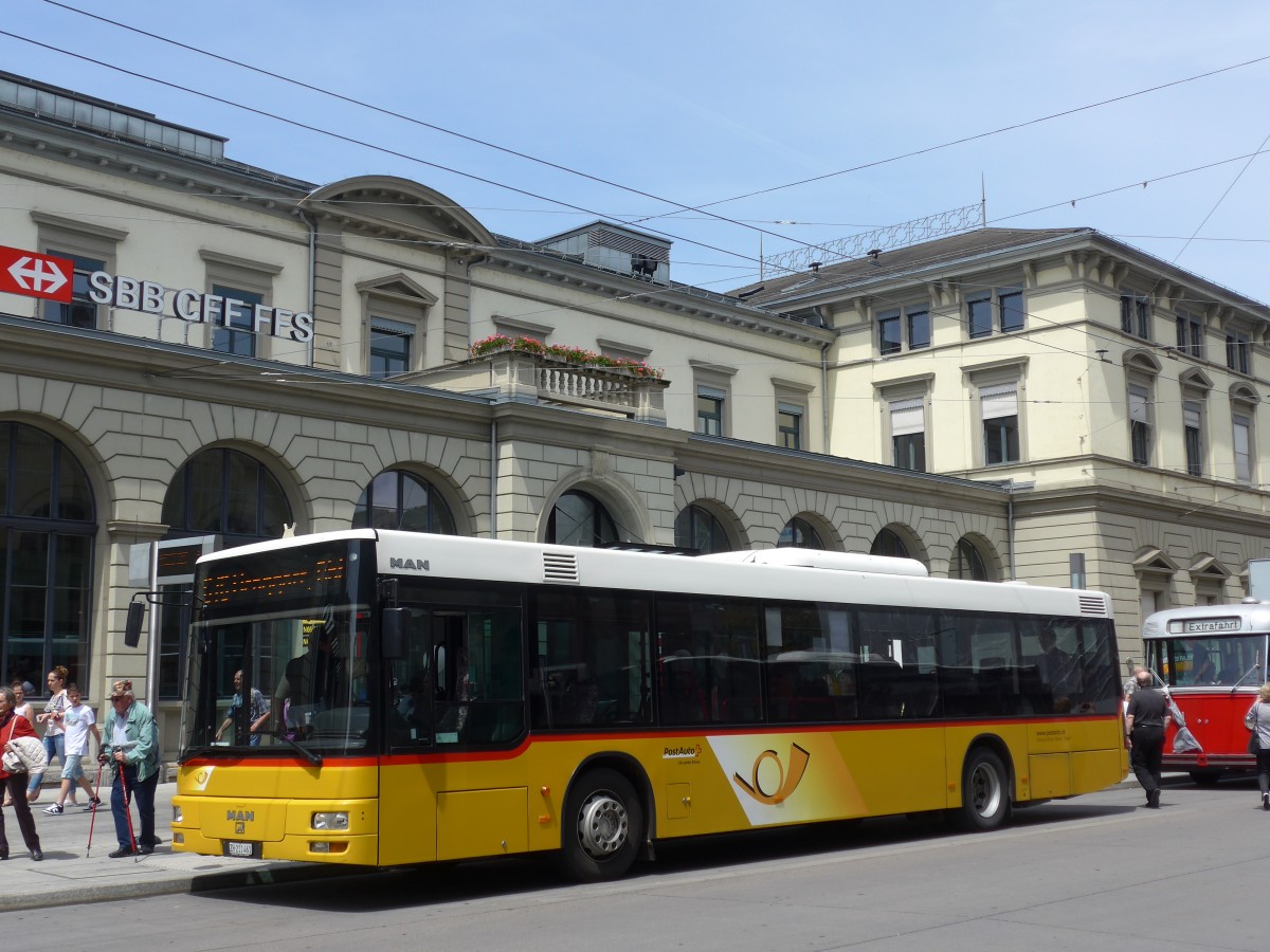 (161'624) - Moser, Flaach - Nr. 197/ZH 211'461 - MAN (ex Nr. 7; ex Nr. 6) am 31. Mai 2015 beim Hauptbahnhof Winterthur