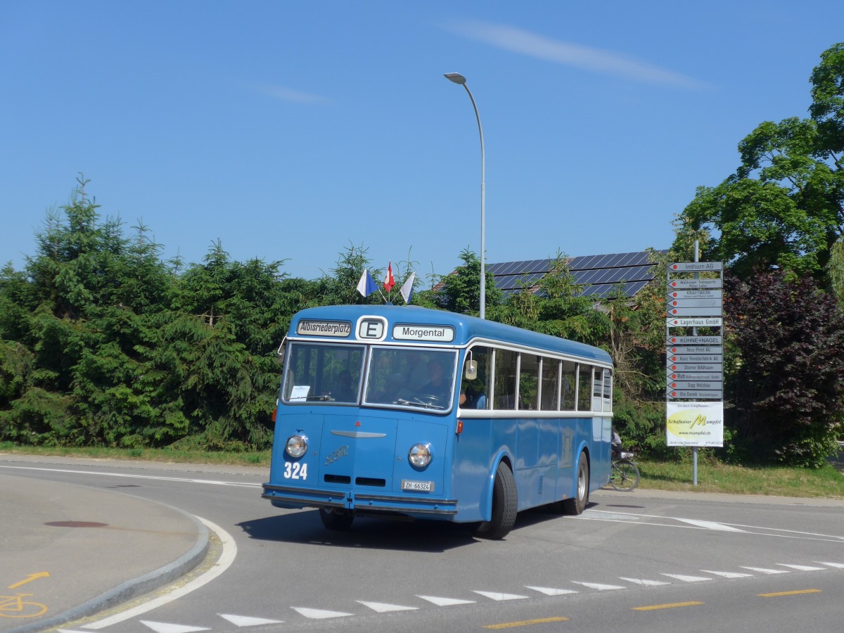 (161'758) - VBZ Zrich (TMZ) - Nr. 324/ZH 66'324 - FBW/Tscher (ex Privat; ex VBZ Zrich Nr. 324) am 6. Juni 2015 in Thayngen, Erlengasse