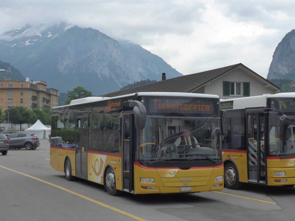 (161'992) - AVG Meiringen - Nr. 61/BE 422'461 - MAN/Gppel am 8. Juni 2015 in Meiringen, Postautostation