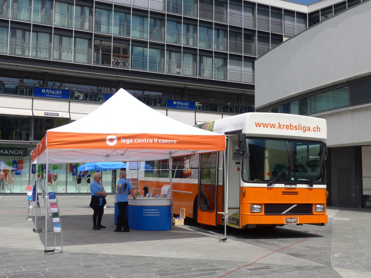 (162'028) - Krebsliga, Bern - BE 567'103 - Volvo/Hess (ex Ligue tuberculose, Neuchtel) am 11. Juni 2015 in Thun, Aarefeldplatz