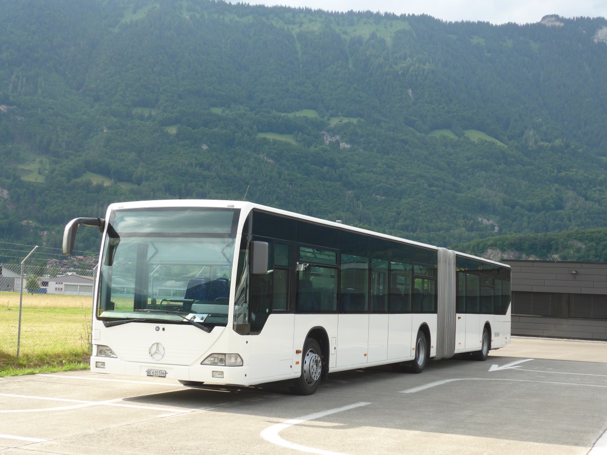 (162'066) - PostAuto Bern - BE 615'596 - Mercedes (ex AAGS Schwyz Nr. 83) am 13. Juni 2015 in Interlaken, Flugplatz