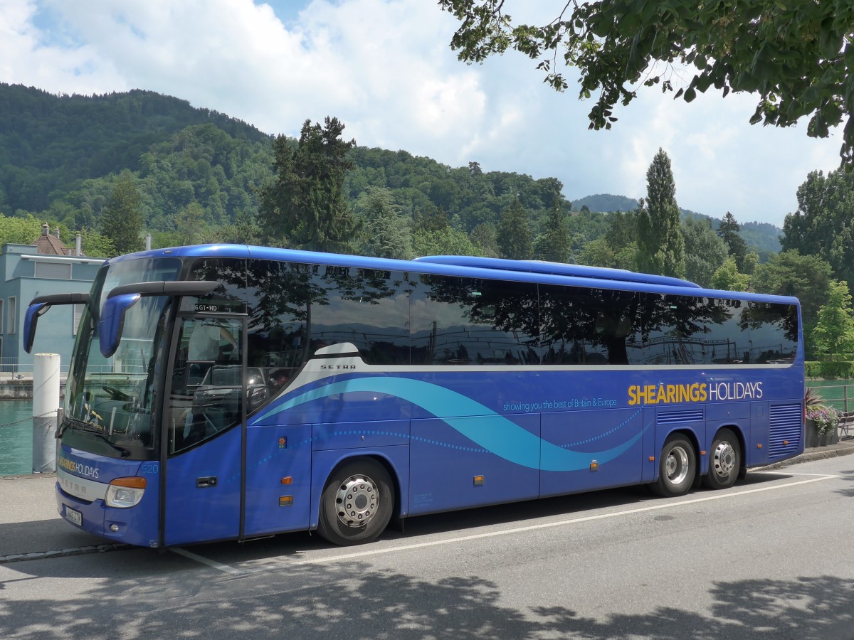 (162'177) - Aus England: Shearings, Wigan - Nr. 520/BU13 ZTM - Setra am 17. Juni 2015 bei der Schifflndte Thun