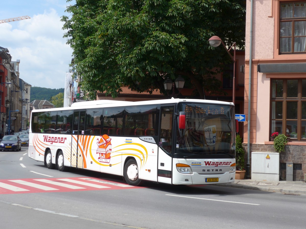 (162'599) - Wagener, Mertzig - WV 2030 - Setra am 25. Juni 2015 beim Bahnhof Ettelbruck