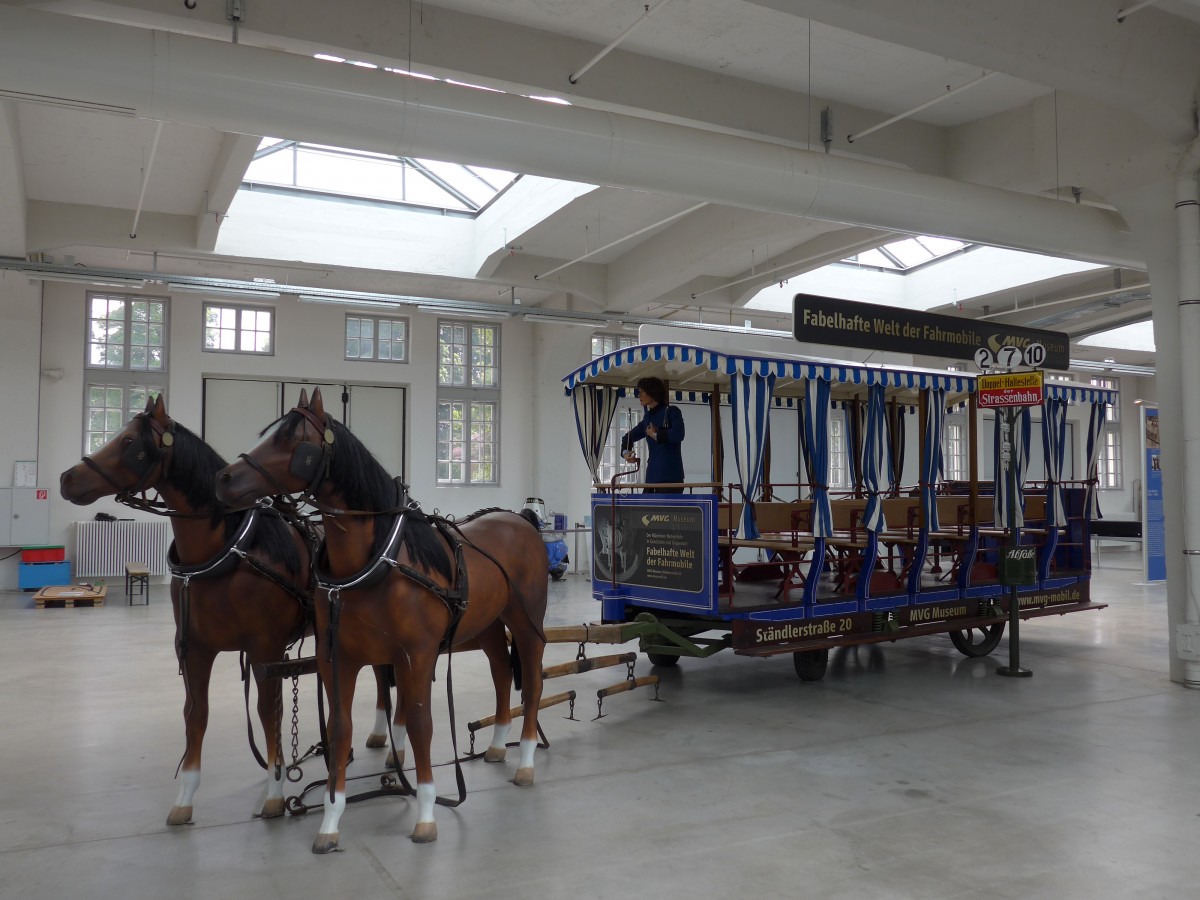(162'833) - MVG-Rsslitram am 28. Juni 2015 in Mnchen, MVG-Museum