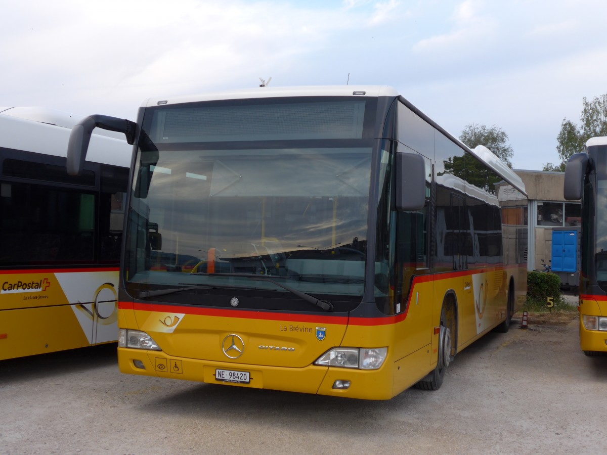 (163'045) - CarPostal Ouest - NE 98'420 - Mercedes am 12. Juli 2015 in Yverdon, Garage