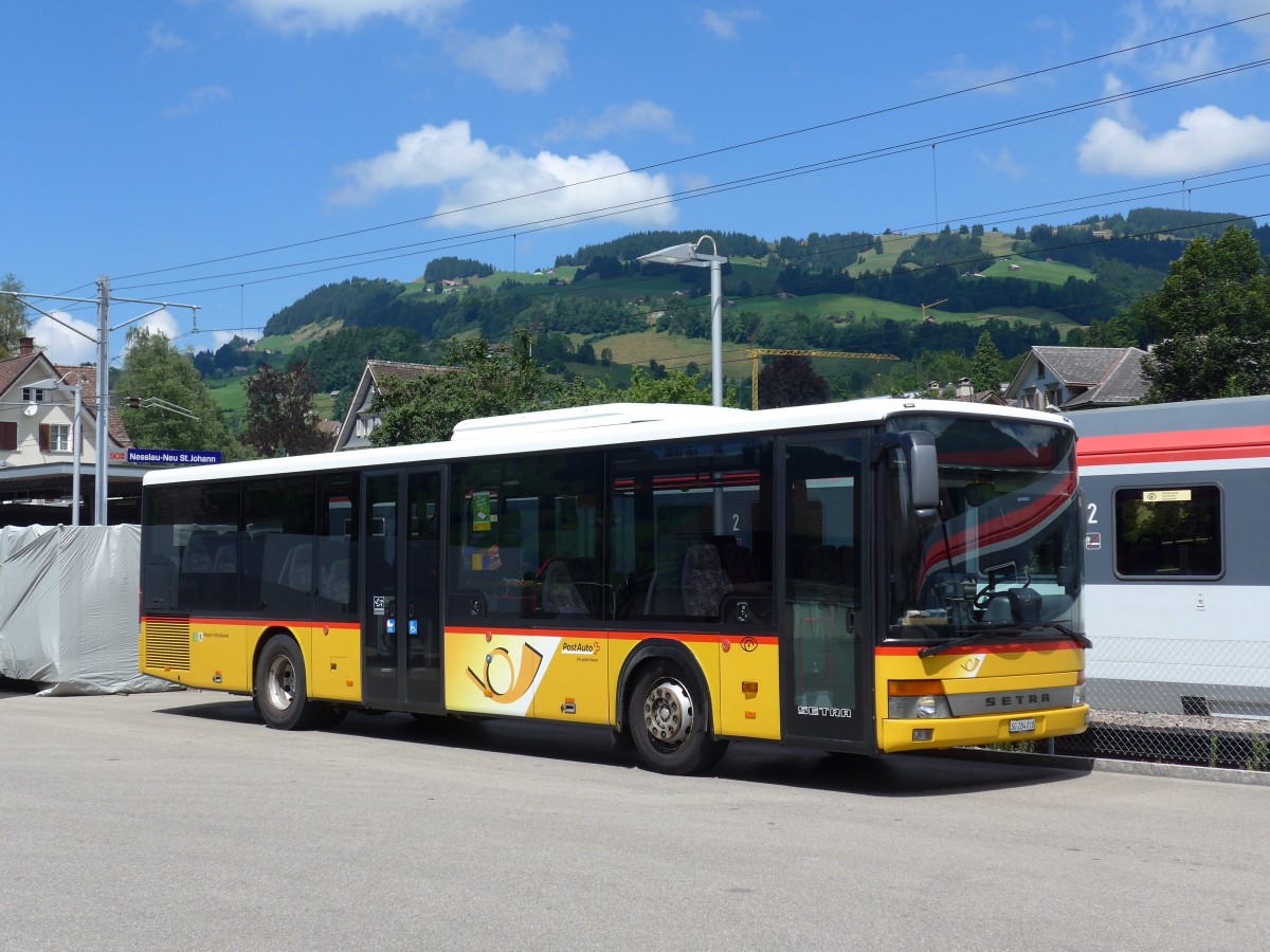 (163'275) - PostAuto Ostschweiz - SG 284'018 - Setra am 2. August 2015 in Nesslau, Garage