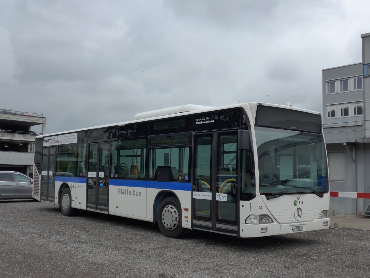 (163'348) - Maag, Kloten - Nr. 33/ZH 590'933 - Mercedes am 15. August 2015 in Kloten, EvoBus