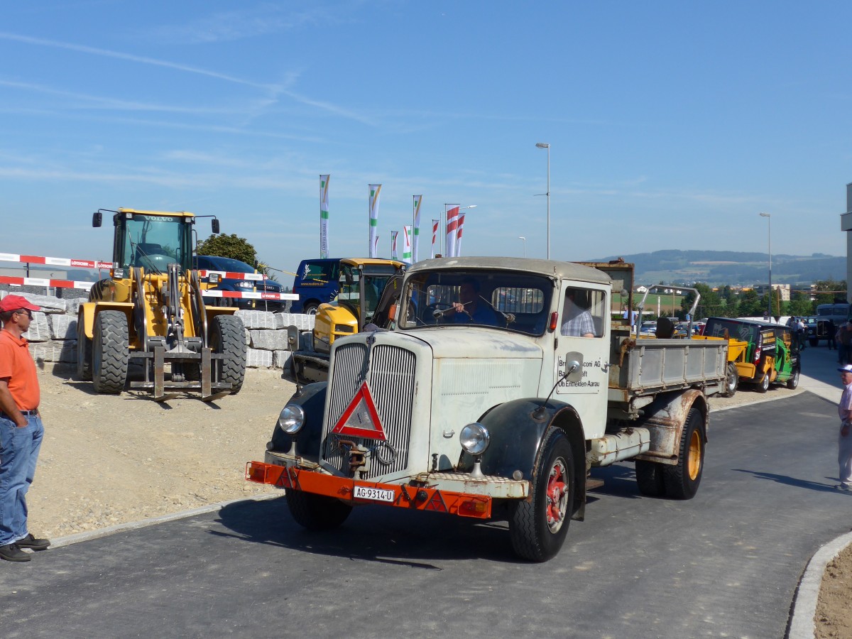 (163'949) - Rusconi, Ob. Entfelden - AG 9314 U - Saurer am 29. August 2015 in Oberkirch, CAMPUS Sursee