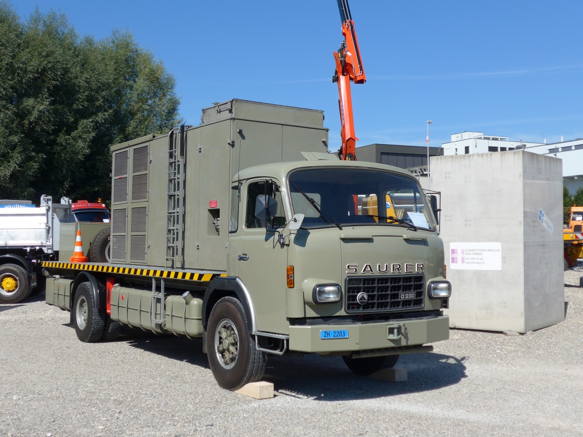 (164'001) - Saurer - ZH 2203 - am 29. August 2015 in Oberkirch, CAMPUS Sursee