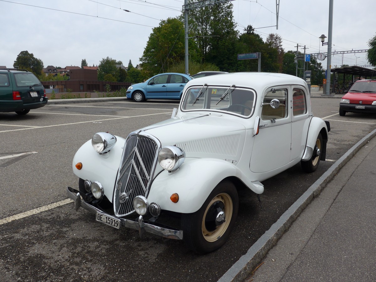 (164'676) - Citron - BE 15'919 - am 13. September 2015 beim Bahnhof Schwarzenburg