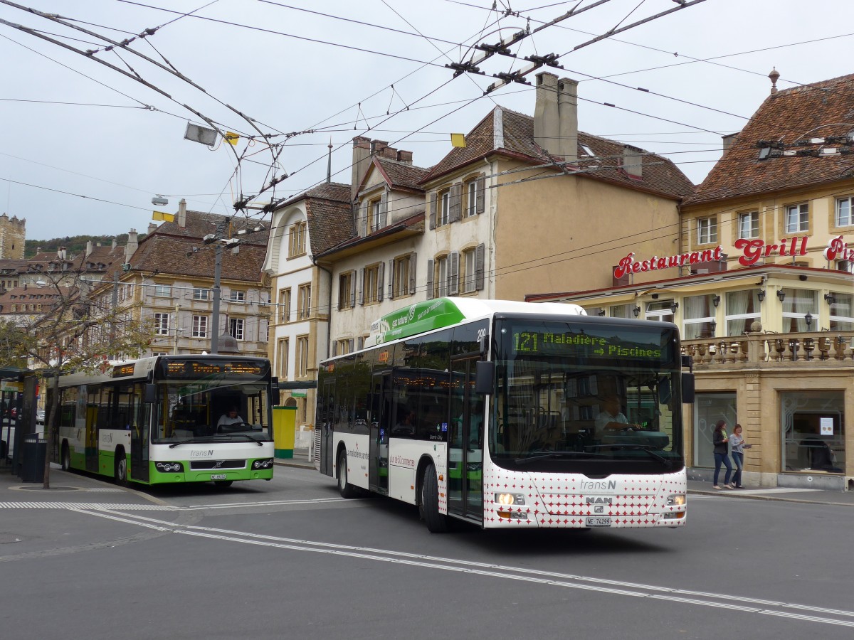 (164'799) - transN, La Chaux-de-Fonds - Nr. 299/NE 74'299 - MAN (ex TN Neuchtel Nr. 299) am 15. September 2015 in Neuchtel, Place Pury