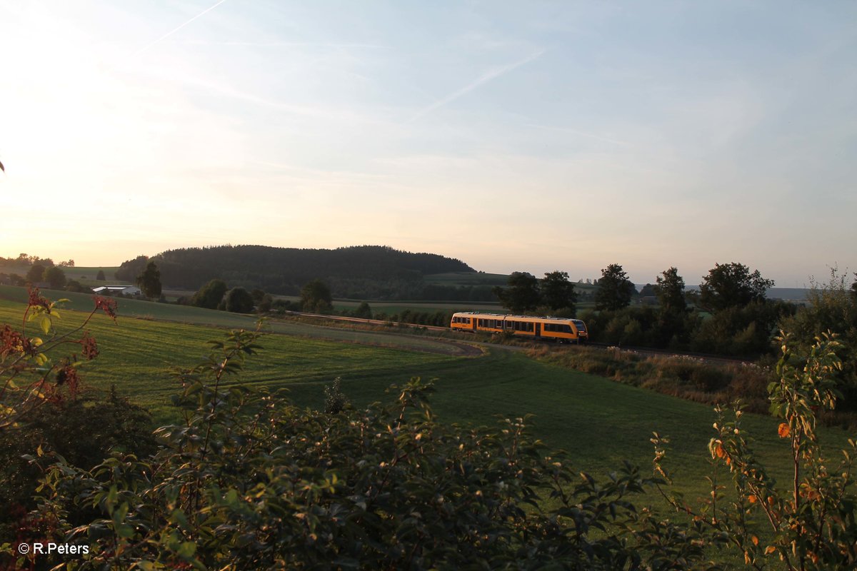 1648 201-9 als OPB 79747 Marktredwitz nach Regensburg bei Lengenfeld. 02.09.16