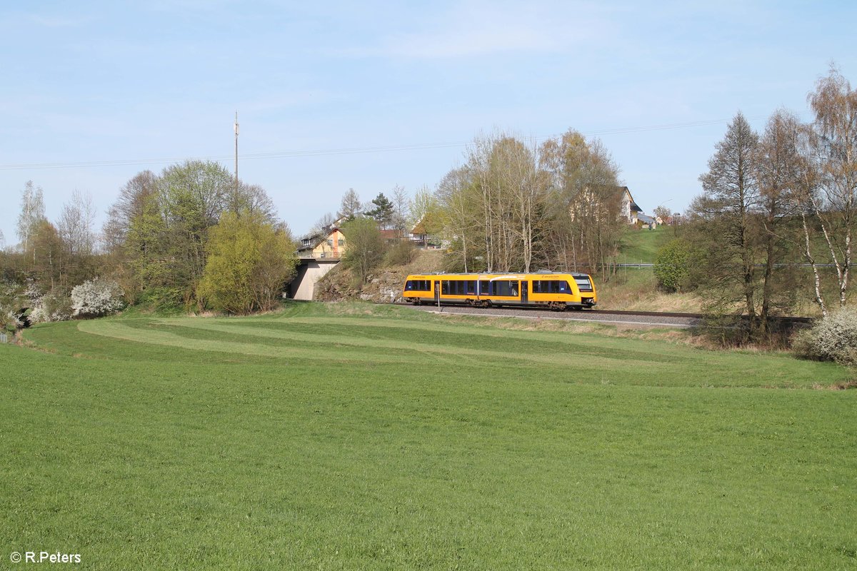 1648 205/705  Stadt Hof / Cheb/Eger  als OPB 79735 Marktredwitz - Regensburg kurz vor Reuth bei Erbendorf. 20.04.18