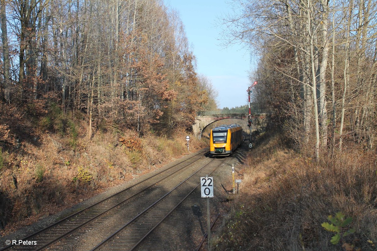 1648 206 fährt in Reuth bei Erbendorf als OPB 79728 Regensburg - Marktredwitz. 13.11.16