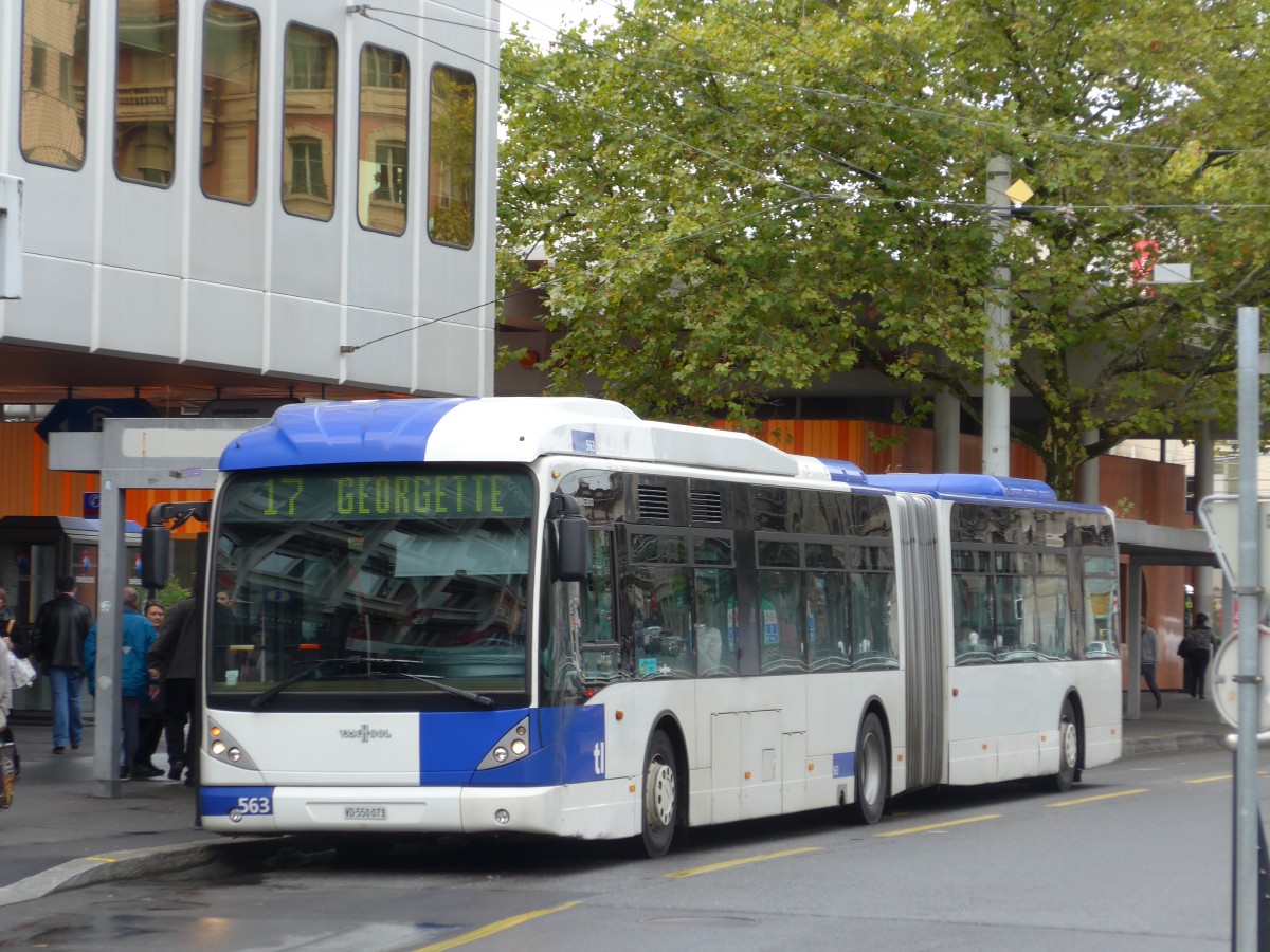 (165'097) - TL Lausanne - Nr. 563/VD 550'071 - Van Hool am 18. September 2015 in Lausanne, Chauderon