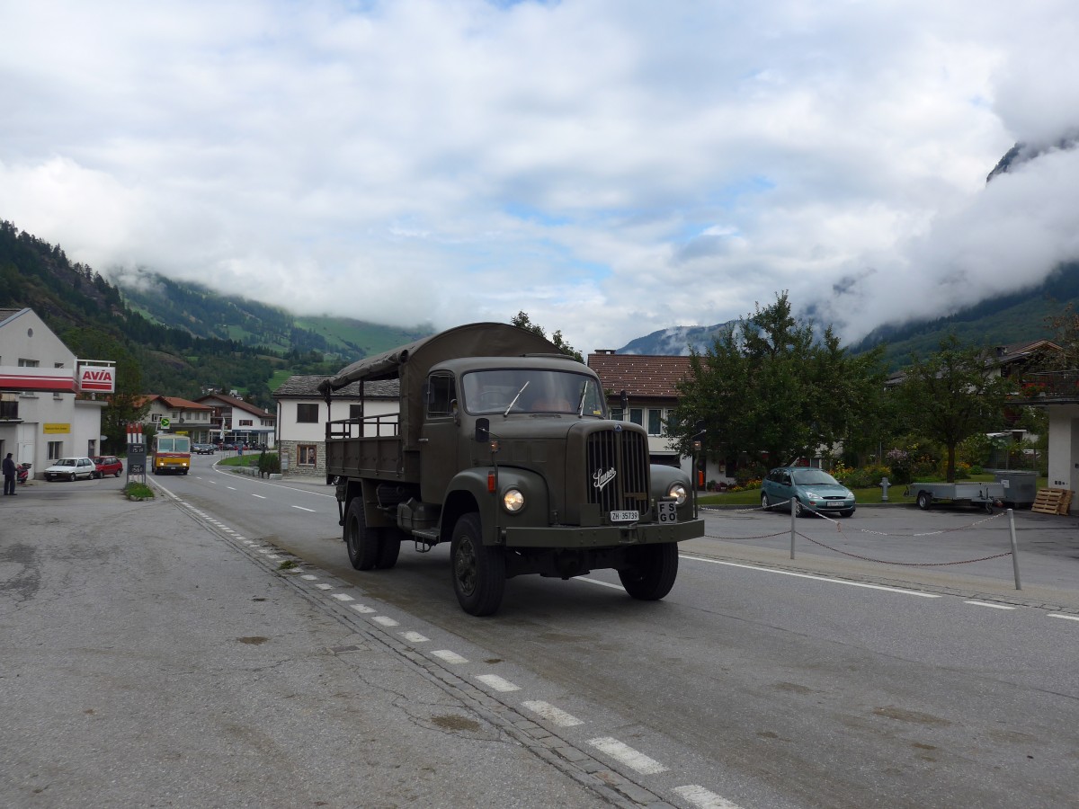 (165'259) - Saurer - ZH 35'739 - am 19. September 2015 in Andeer, Tgavugl