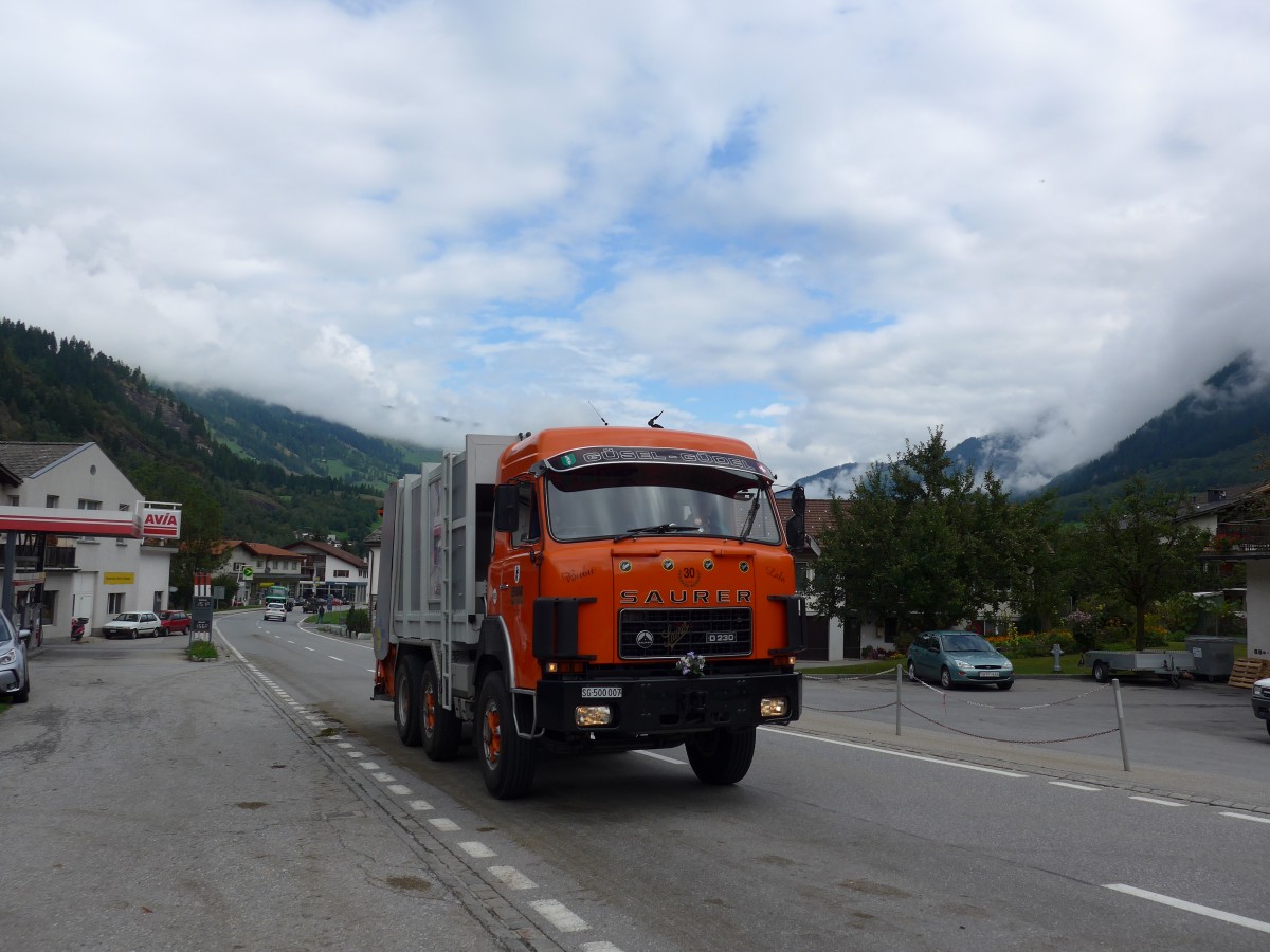 (165'294) - Tiefbauamt, St. Gallen - Nr. 810/SG 500'007 - Saurer am 19. September 2015 in Andeer, Tgavugl
