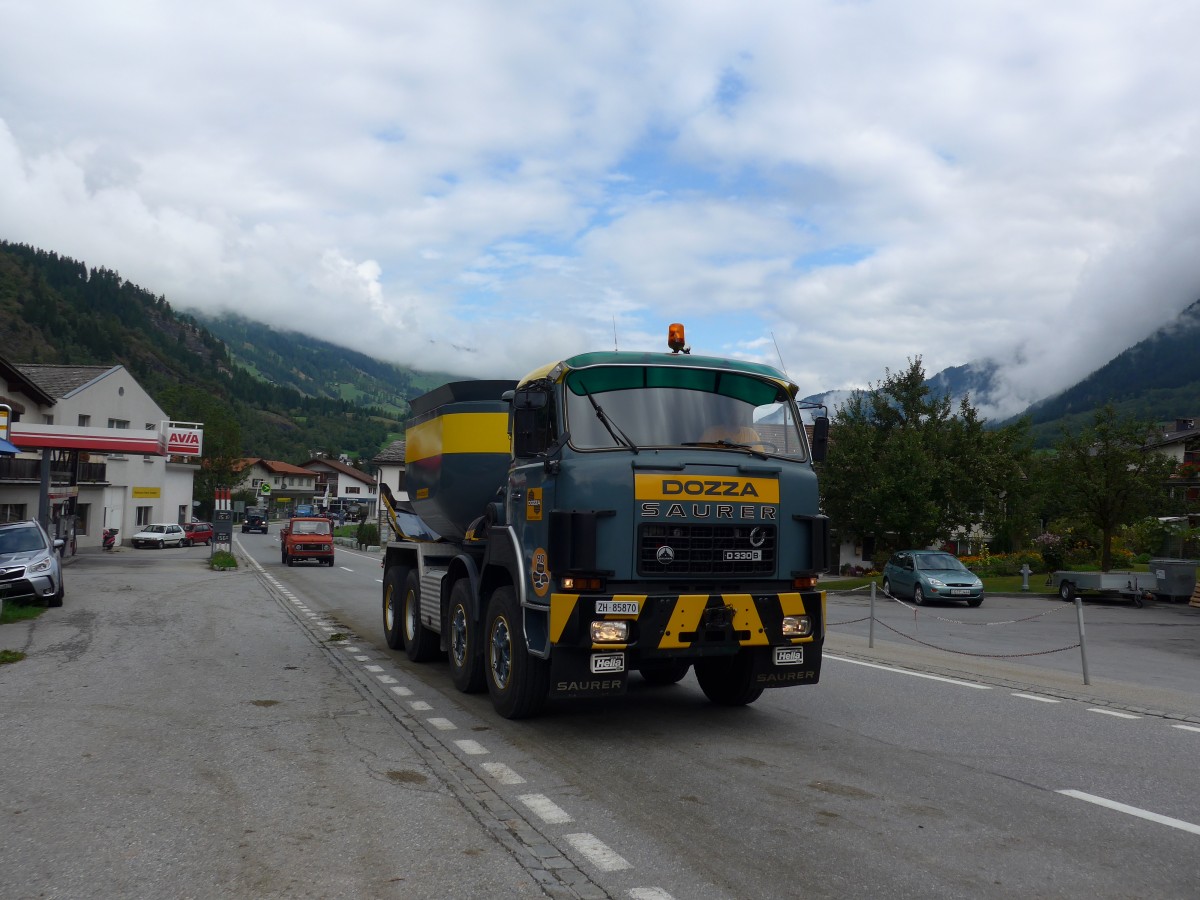 (165'300) - Dozza, Ksnacht - Nr. 5/ZH 85'870 - Saurer am 19. September 2015 in Andeer, Tgavugl