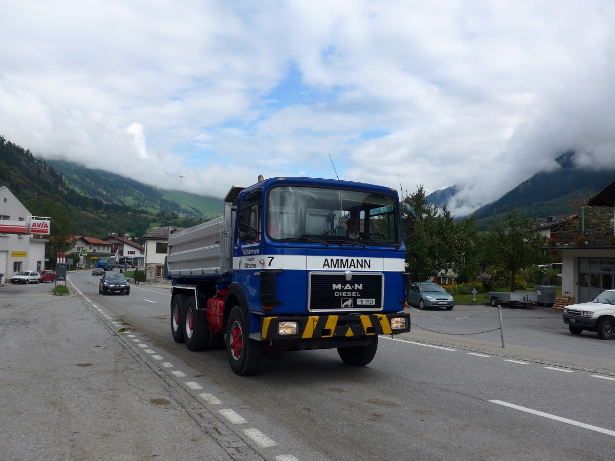 (165'310) - Ammann, Mrstetten - Nr. 7/TG 7911 - MAN am 19. September 2015 in Andeer, Tgavugl