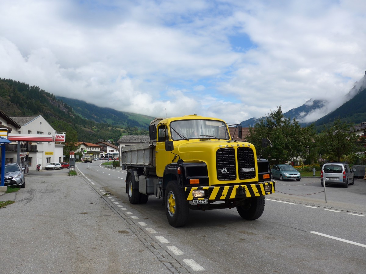 (165'334) - Saurer - ZH 32'972 U - am 19. September 2015 in Andeer, Tgavugl
