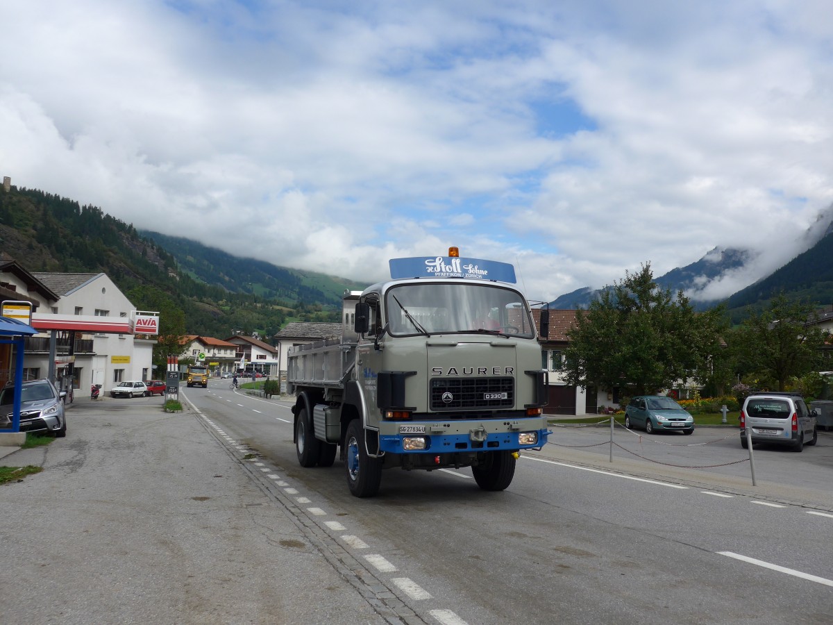 (165'338) - Stoll, Pfffikon - ZH 27'834 U - Saurer am 19. September 2015 in Andeer, Tgavugl