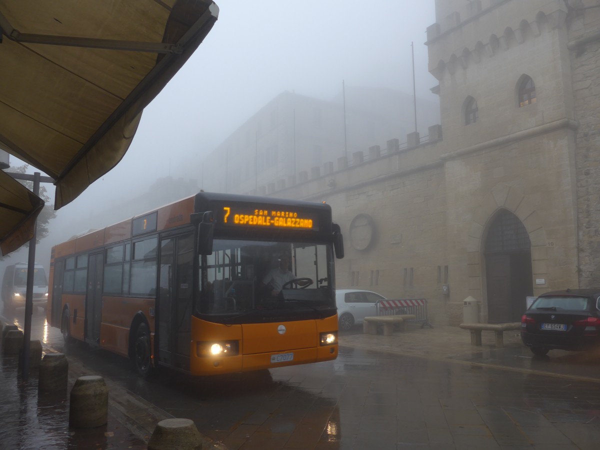 (165'687) - AASS San Marino - C7077 - BredaMenarinibus am 24. September 2015 in San Marino