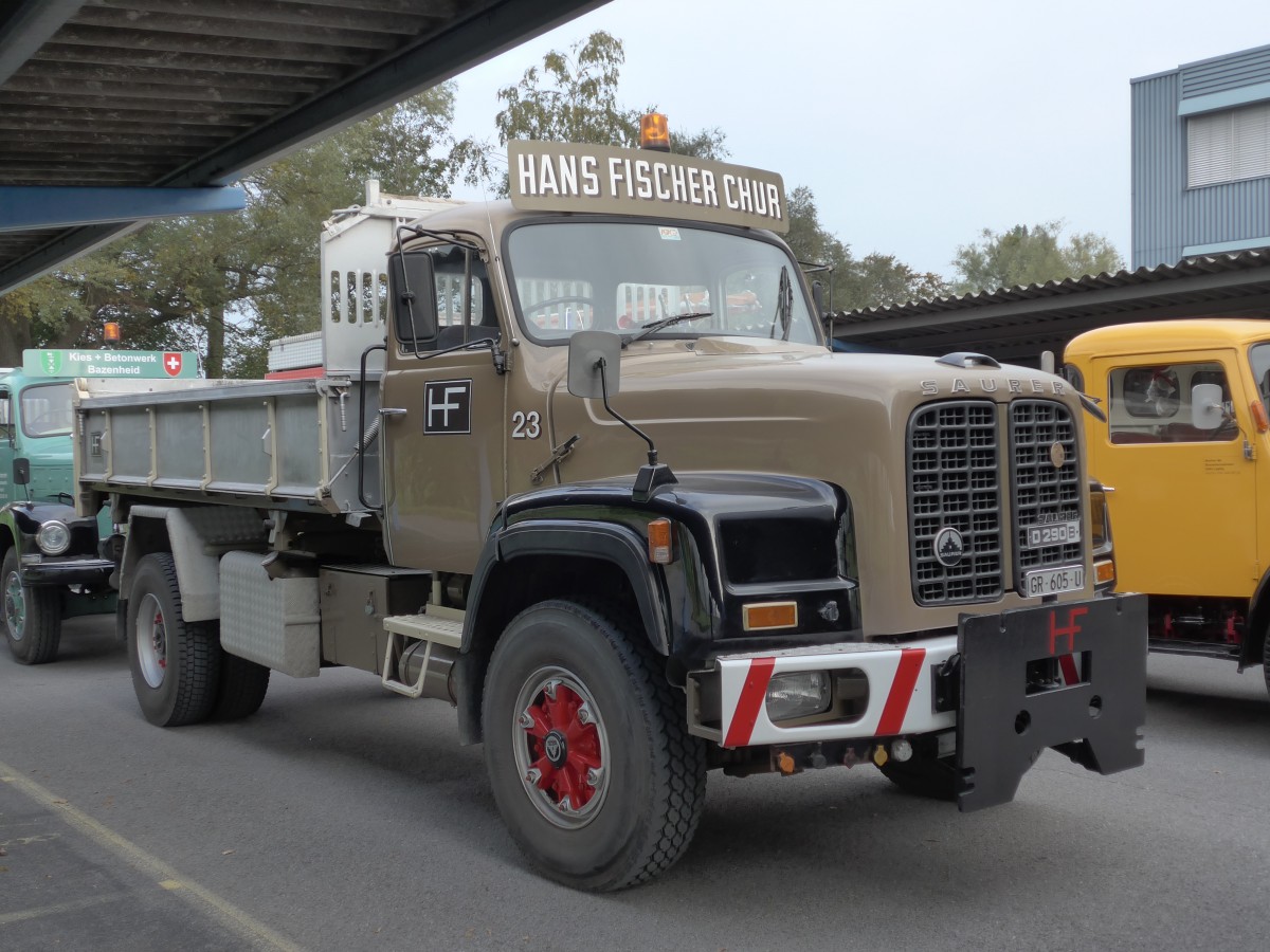 (166'071) - Fischer, Chur - Nr. 23/GR 605 U - Saurer am 10. Oktober 2015 in Schnis, Bicoareal