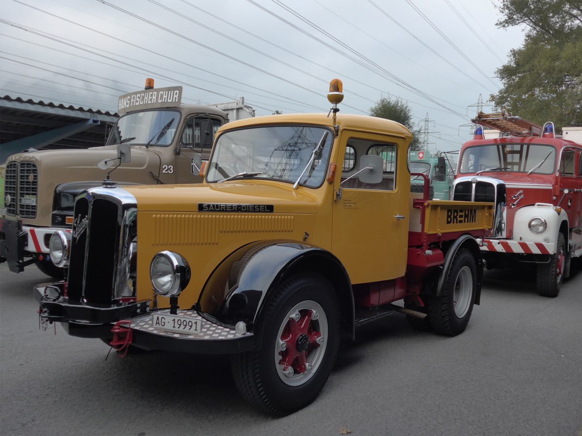(166'087) - Brehm, Lupfig - AG 19'991 - Saurer am 10. Oktober 2015 in Schnis, Bicoareal