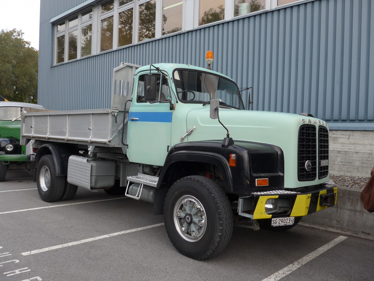 (166'109) - Saurer - SG 29'023 U - am 10. Oktober 2015 in Schnis, Bicoareal