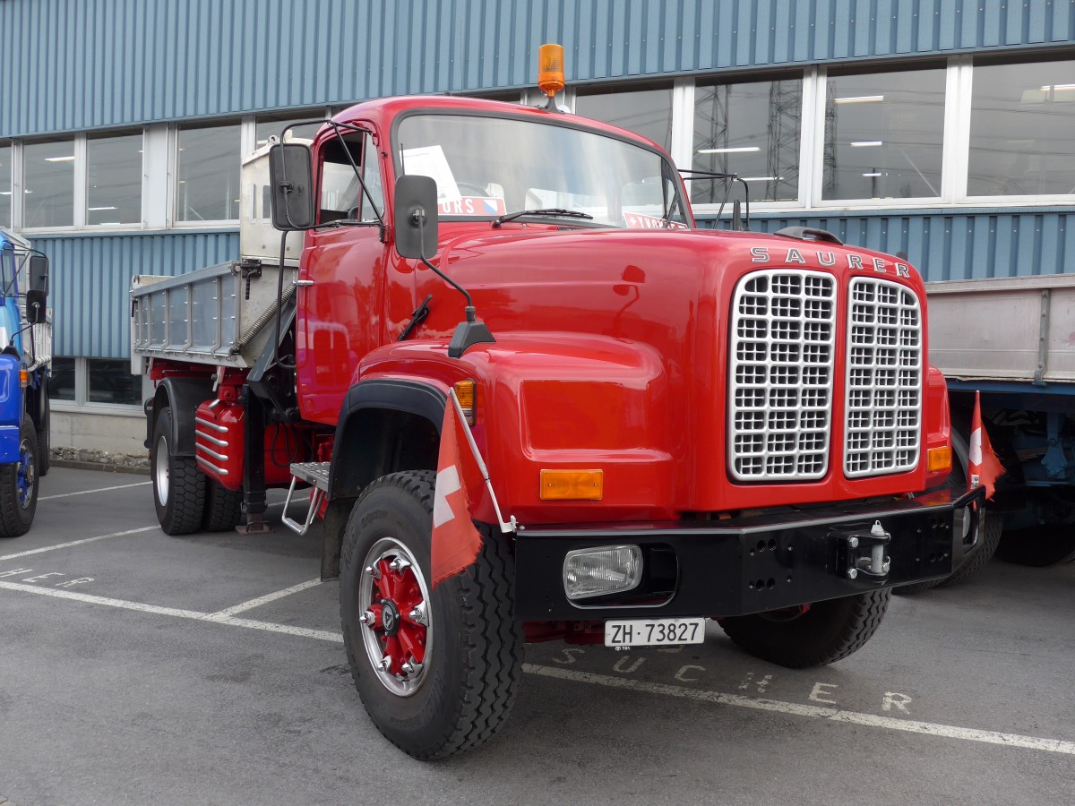 (166'113) - Saurer - ZH 73'827 - am 10. Oktober 2015 in Schnis, Bicoareal