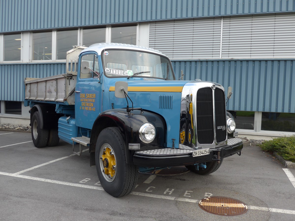 (166'114) - Saxer, Dietikon - ZH 33'425 U - Berna am 10. Oktober 2015 in Schnis, Bicoareal