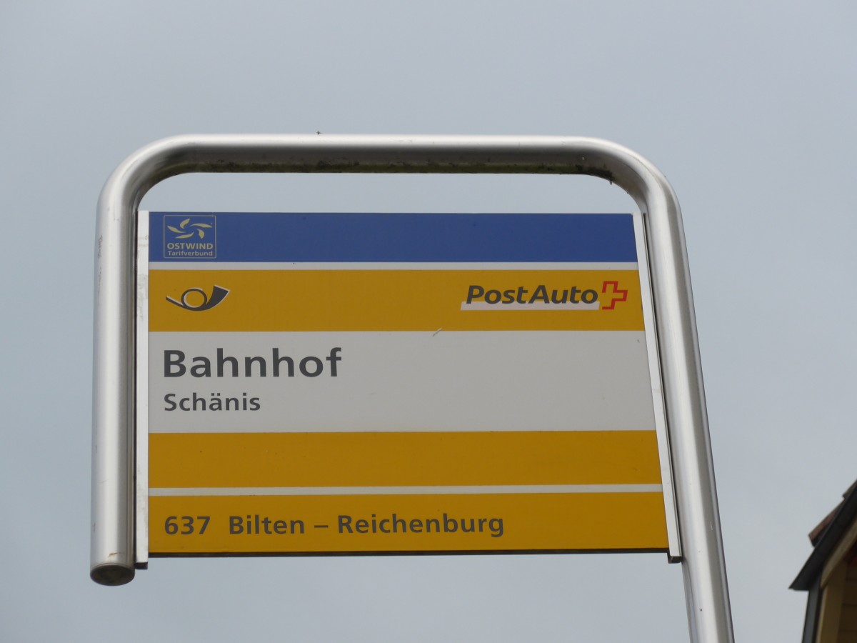 (166'123) - PostAuto-Haltestelle - Schnis, Bahnhof - am 10. Oktober 2015