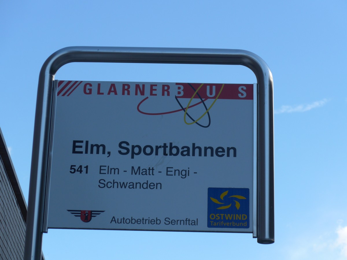 (166'137) - GlarnerBus-Haltestelle - Elm, Sportbahnen - am 10. Oktober 2015