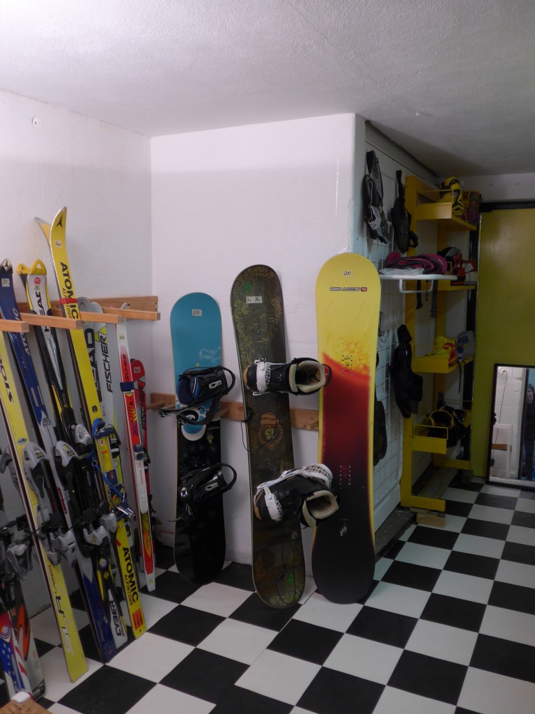 (166'257) - Erffnung Skiraum am 16. Oktober 2015 im BrockiShop