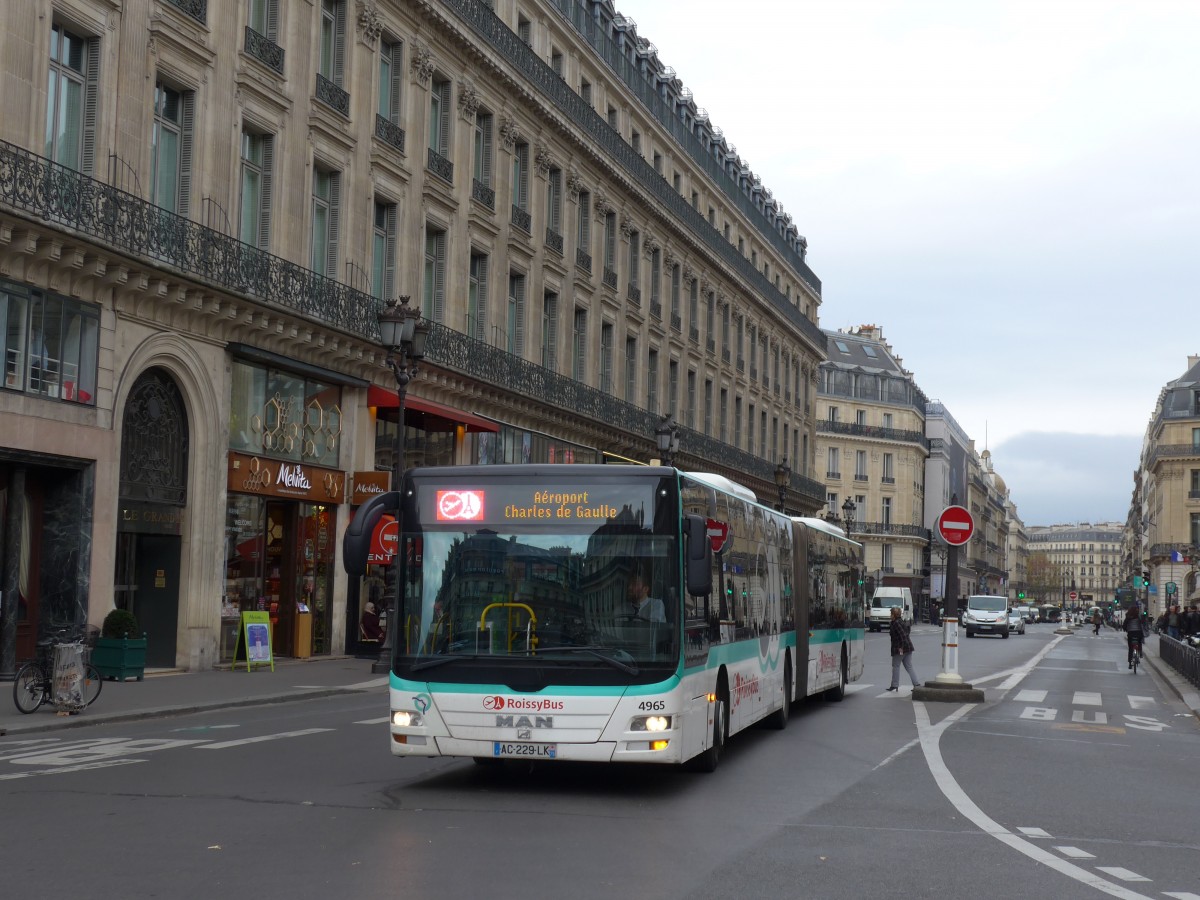 (166'923) - RATP Paris - Nr. 4965/AC 229 LK - MAN am 16. November 2015 in Paris, Opra