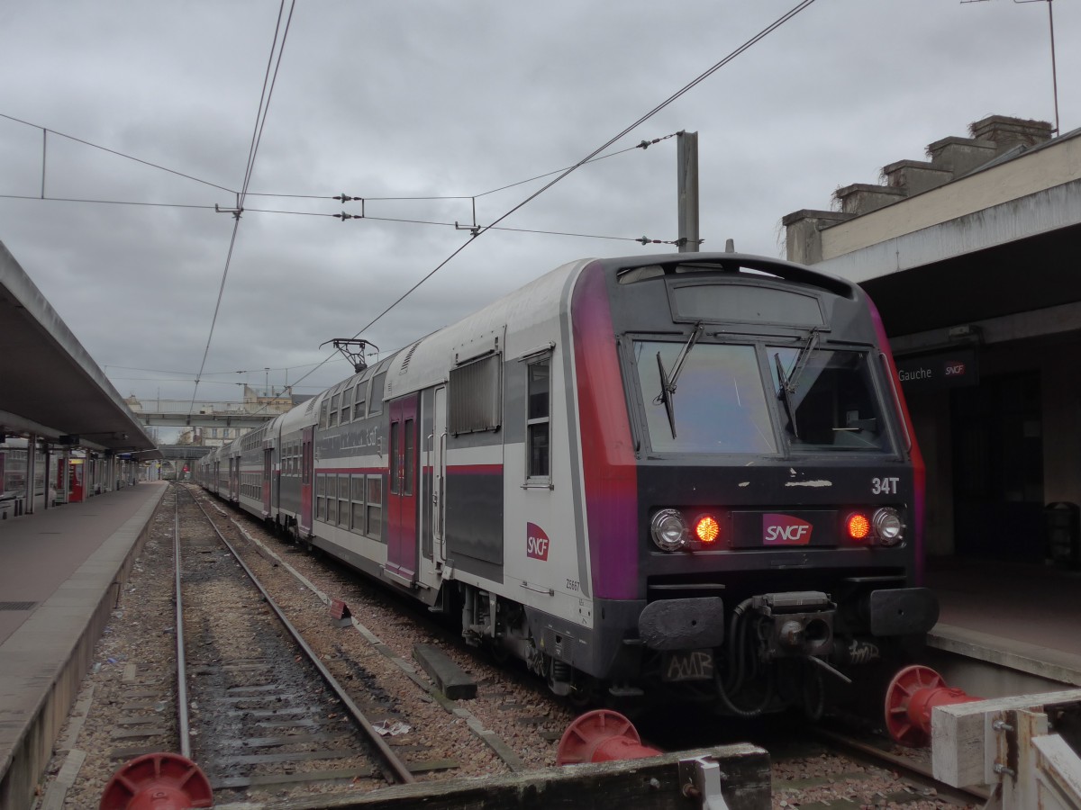 (167'201) - SNCF-Pendelzug - Nr. 34T - am 17. November 2015 in Versailles, Gare Rive Gauche